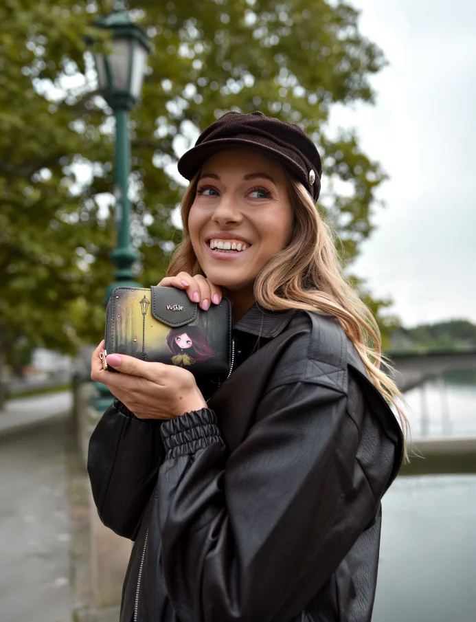 Olivia Flap Wallet