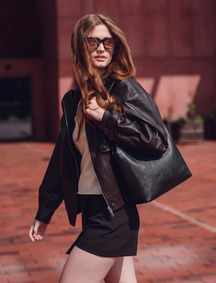 Eileen Small Black