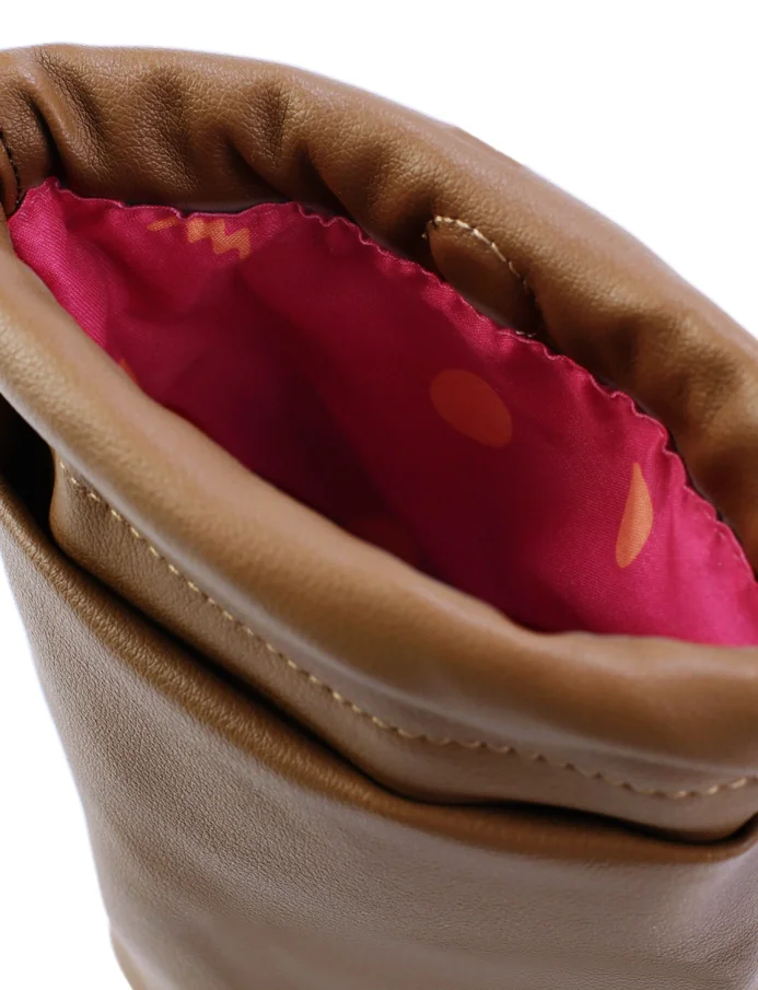 Veluna Brown