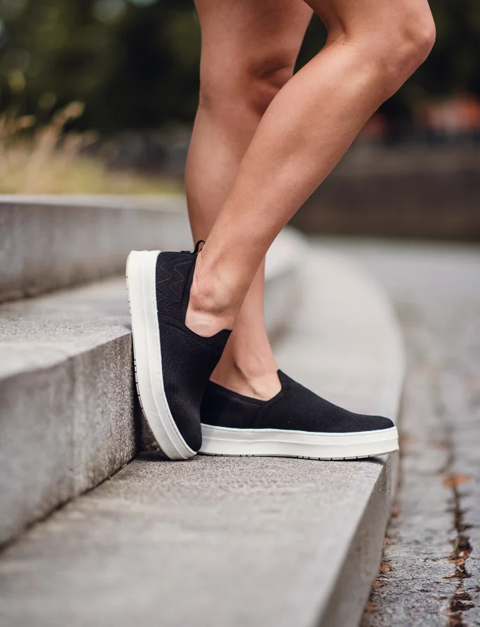 Seraphyn Black - 36