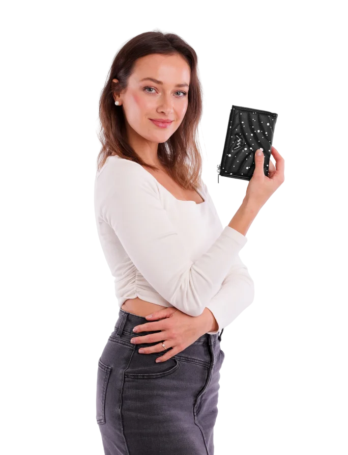 Faustina Black