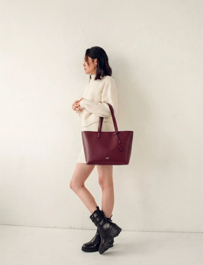 Ysmael Wine Red