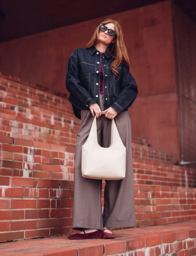 Eileen Small Creme
