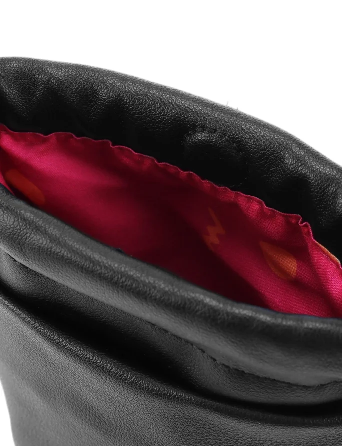 Veluna Black