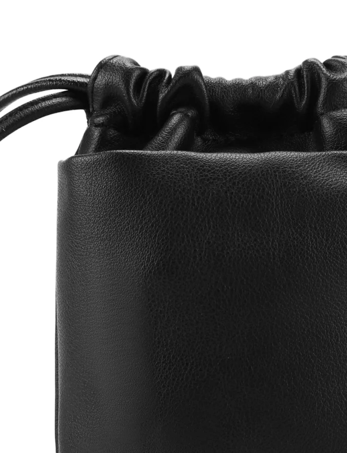 Veluna Black