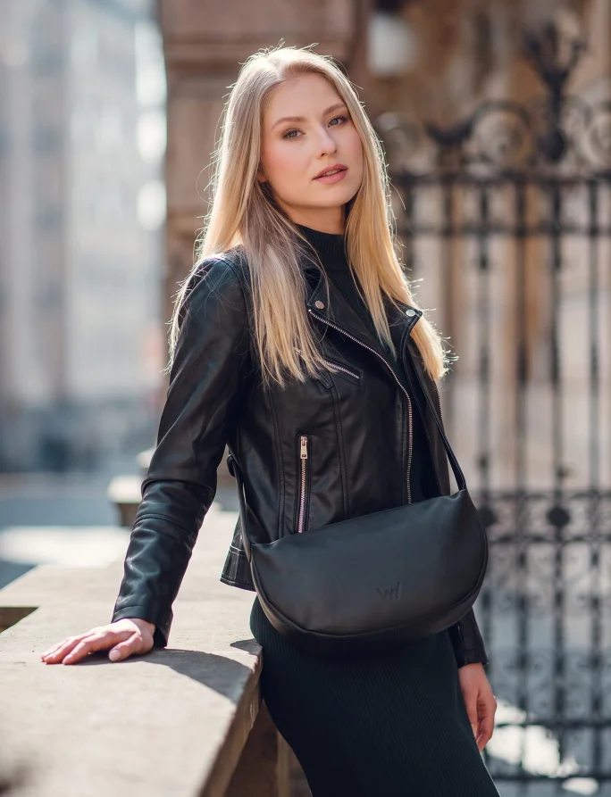 Kalvo Black