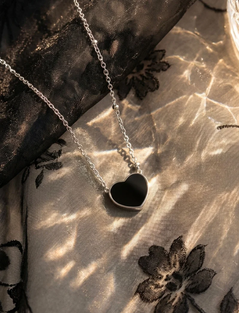 Nyaklánc Sophie Heart Black