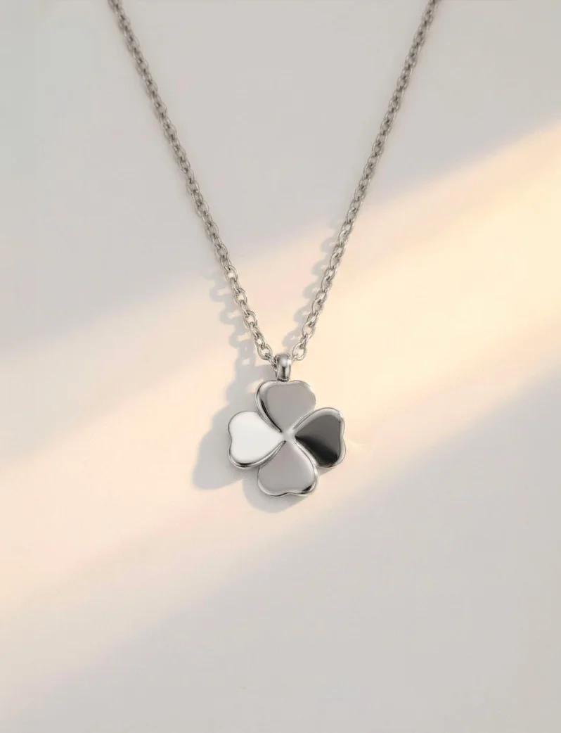 Nyaklánc Fouria Silver