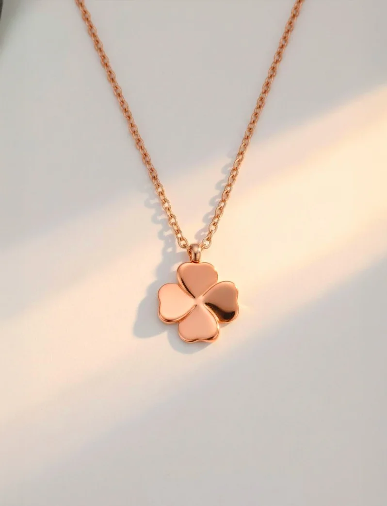 Nyaklánc Fouria Rose Gold